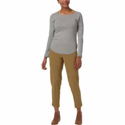 Royal Robbins Women's Kickback Square Neck 7 Royal Robbins Women's Kickback Square Neck -Royal Robbins Sales 10498393x1225304 vAlt2